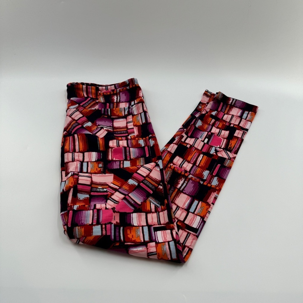 LuLaRoe Tall & Curvy Leggings – Buttery Soft Stretchy Print Leggings